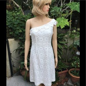 SALE 💃🏻MERONA WHITE LACE DRESS SIZE 4